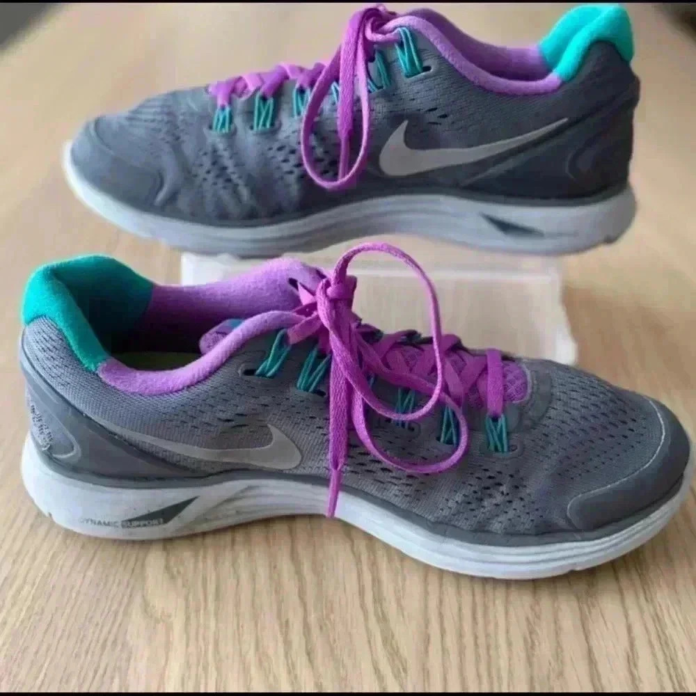 Nike Lunarglide 4 Women’s Grey and Purple Size 8